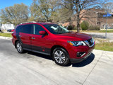 Used 2020 Nissan Pathfinder SV image 2