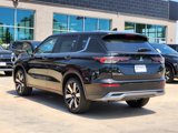 New 2025 Mitsubishi Outlander SE image 3