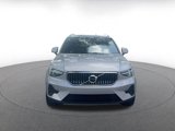 Used 2024 Volvo XC40 B5 Core image 3