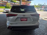 Used 2023 Toyota Highlander XLE image 6