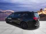 New 2026 Chrysler Pacifica Limited w/ Uconnect Theater Family Group image 3