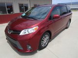 Used 2020 Toyota Sienna XLE image 3