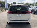 Used 2024 Chrysler Pacifica Touring-L image 4