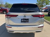 New 2025 Mitsubishi Outlander SE image 2