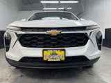 Used 2025 Chevrolet Trax LS w/ LS Convenience Package image 2
