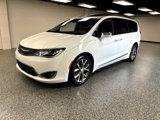 Used 2017 Chrysler Pacifica Limited image 6