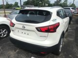 Used 2017 Nissan Rogue Sport SV image 3