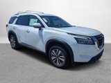 New 2025 Nissan Pathfinder SL image 2
