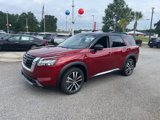 New 2025 Nissan Pathfinder Platinum image 3