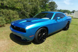 Used 2019 Dodge Challenger SXT image 4