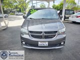 Used 2016 Dodge Grand Caravan R/T image 3