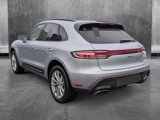 Used 2024 Porsche Macan image 3