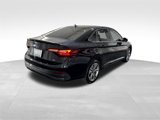 Used 2024 Volkswagen Jetta SE image 4