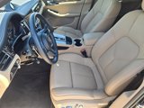 Used 2024 Porsche Macan image 4