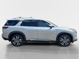 New 2025 Nissan Pathfinder Platinum image 2