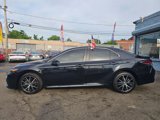 Used 2022 Toyota Camry SE image 2