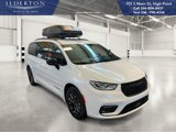 New 2025 Chrysler Pacifica Select w/ Fav Edition Package image 4