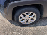 Used 2015 Jeep Renegade Latitude image 3