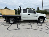 Used 2006 GMC Sierra 2500 SLE w/ Heavy-Duty Power Package image 4
