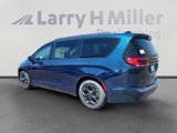 New 2025 Chrysler Pacifica Premium image 3