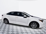 Used 2022 Toyota Corolla LE image 4