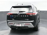 New 2025 Nissan Pathfinder Platinum image 5