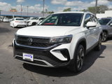 Used 2024 Volkswagen Taos SE w/ Panoramic Sunroof Package image 4