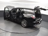 New 2025 INFINITI QX80 Luxe image 2