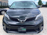 Used 2018 Toyota Sienna SE image 3