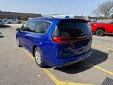 Used 2021 Chrysler Pacifica Touring-L image 5