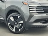 New 2025 Nissan Kicks SR image 3