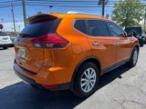 Used 2017 Nissan Rogue SV w/ SV Premium Package image 6