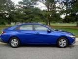 Used 2024 Hyundai Elantra SE image 2