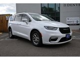 Used 2022 Chrysler Pacifica Touring image 3