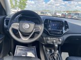 Used 2022 Jeep Cherokee Limited w/ Elite Package image 3