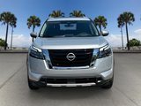 New 2025 Nissan Pathfinder Platinum image 2