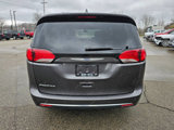 Used 2020 Chrysler Pacifica Touring-L image 4