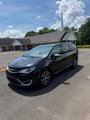 Used 2017 Chrysler Pacifica Limited w/ Tire & Wheel Group image 3