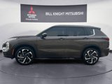 Used 2024 Mitsubishi Outlander SEL image 2