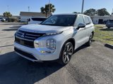 New 2025 Mitsubishi Outlander SE image 3