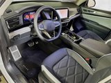 New 2025 Volkswagen Atlas Peak Edition SE image 5