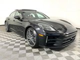 Used 2024 Porsche Panamera image 3