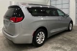 Used 2017 Chrysler Pacifica Touring-L image 3