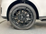 New 2025 Land Rover Range Rover Long Wheelbase SE image 4