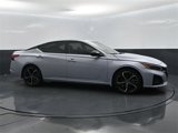 Used 2023 Nissan Altima 2.5 SR w/ SR Premium Package image 4