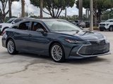 Used 2019 Toyota Avalon Limited image 3