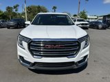 Used 2023 GMC Terrain SLT image 3
