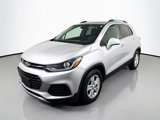 Used 2019 Chevrolet Trax LT w/ LT Convenience Package image 3