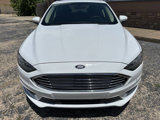 Used 2017 Ford Fusion SE w/ Fusion SE Technology Package image 4