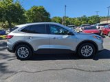 Used 2022 Ford Escape SE image 3
